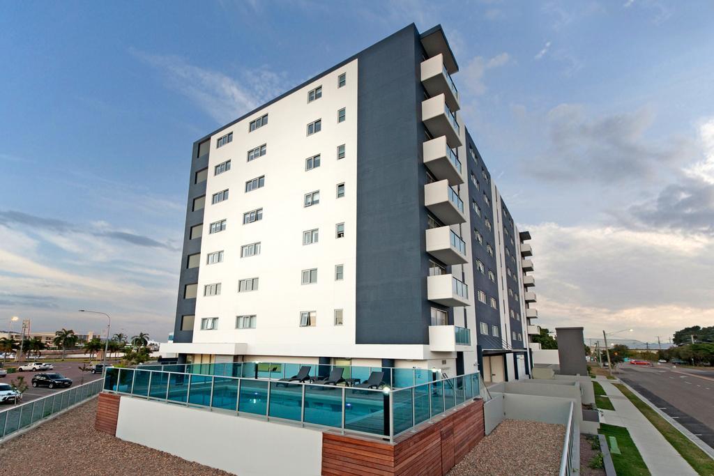 อัลลัวร์ โฮเต็ล แอนด์ อพาร์ตเมนต์ Aparthotel ทาวน์วิล ภายนอก รูปภาพ