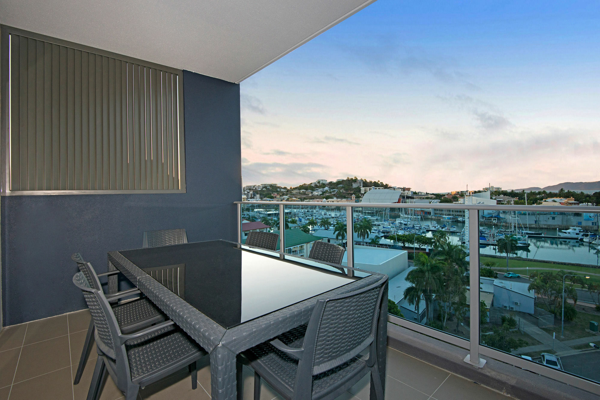 อัลลัวร์ โฮเต็ล แอนด์ อพาร์ตเมนต์ Aparthotel ทาวน์วิล ภายนอก รูปภาพ