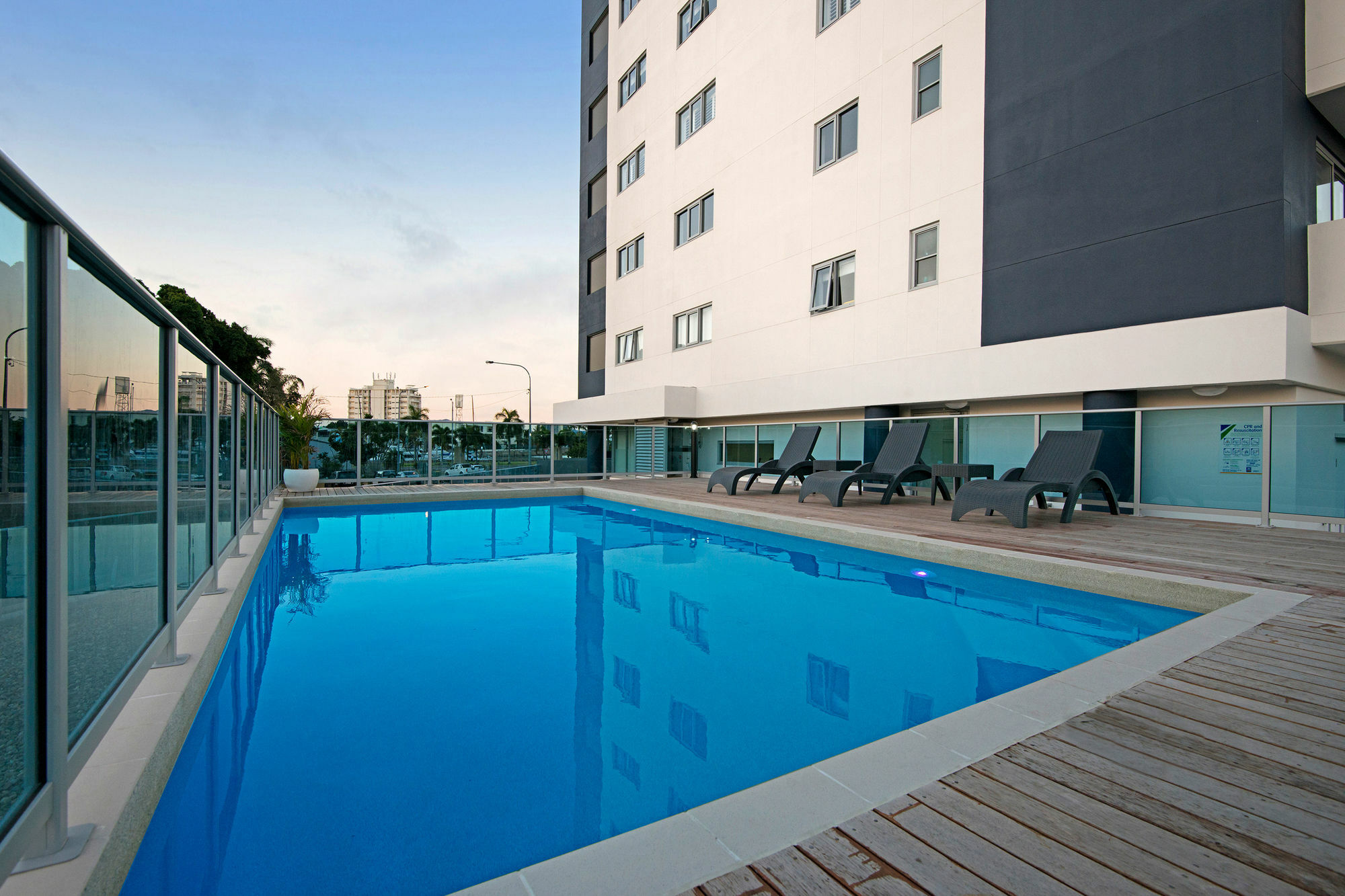 อัลลัวร์ โฮเต็ล แอนด์ อพาร์ตเมนต์ Aparthotel ทาวน์วิล ภายนอก รูปภาพ